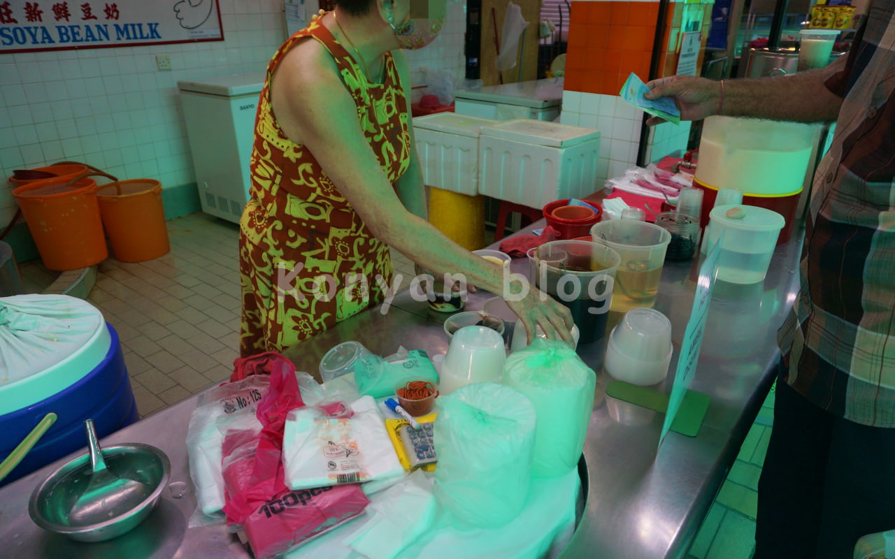 susu kacang soya segar soya bean milk TTDI wet market 豆乳