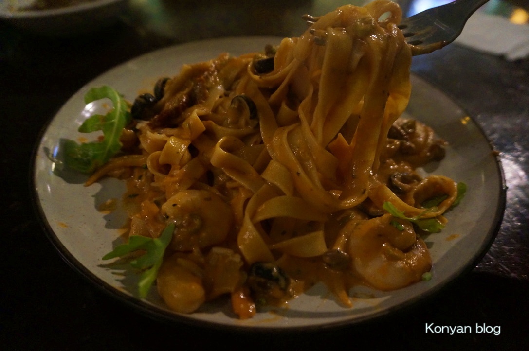 fettucine & sea prawn tomato cream sauce