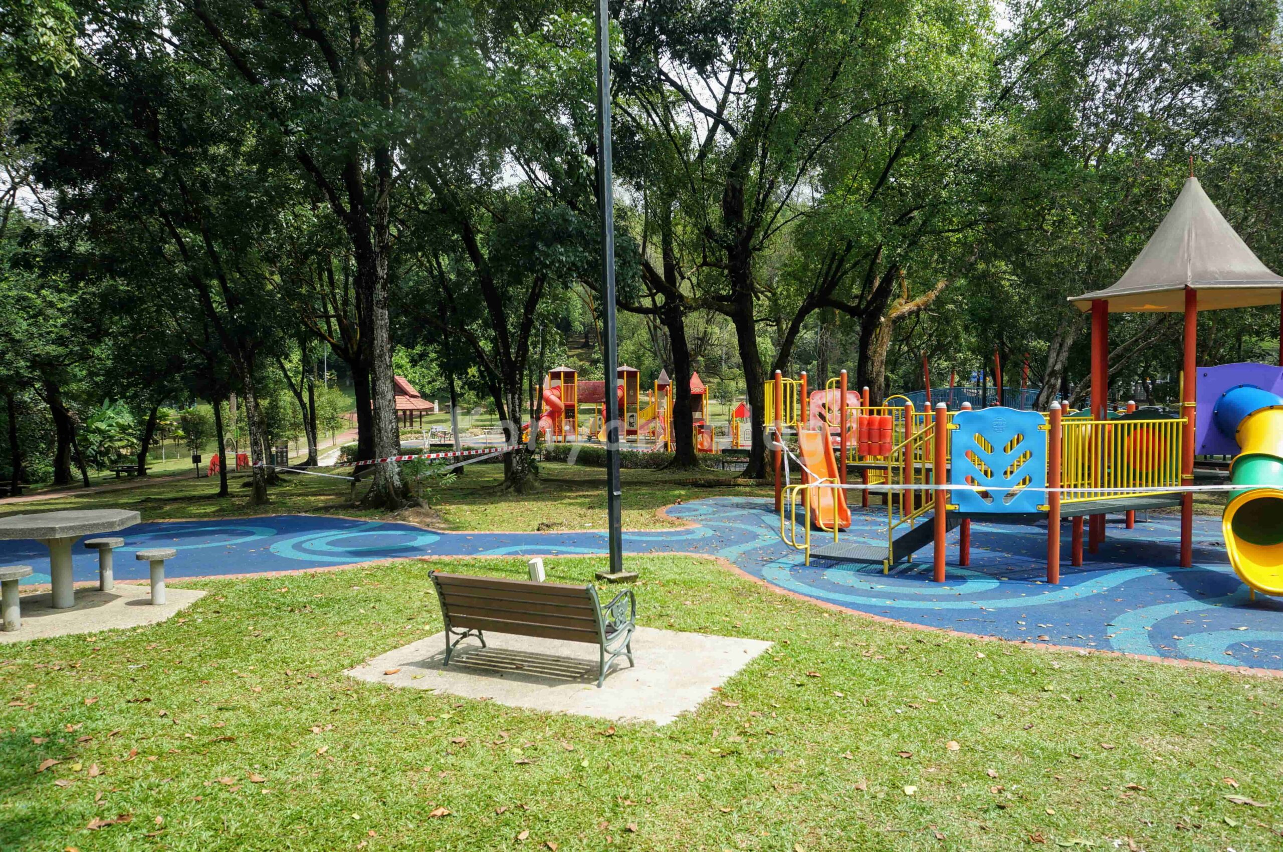 Taman Tasik Permaisuri　遊具