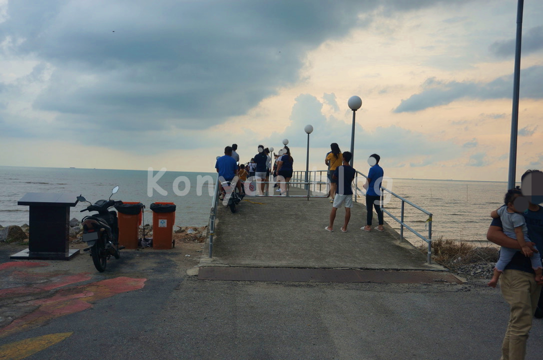 Lover's Bridge Tanjung Sepat