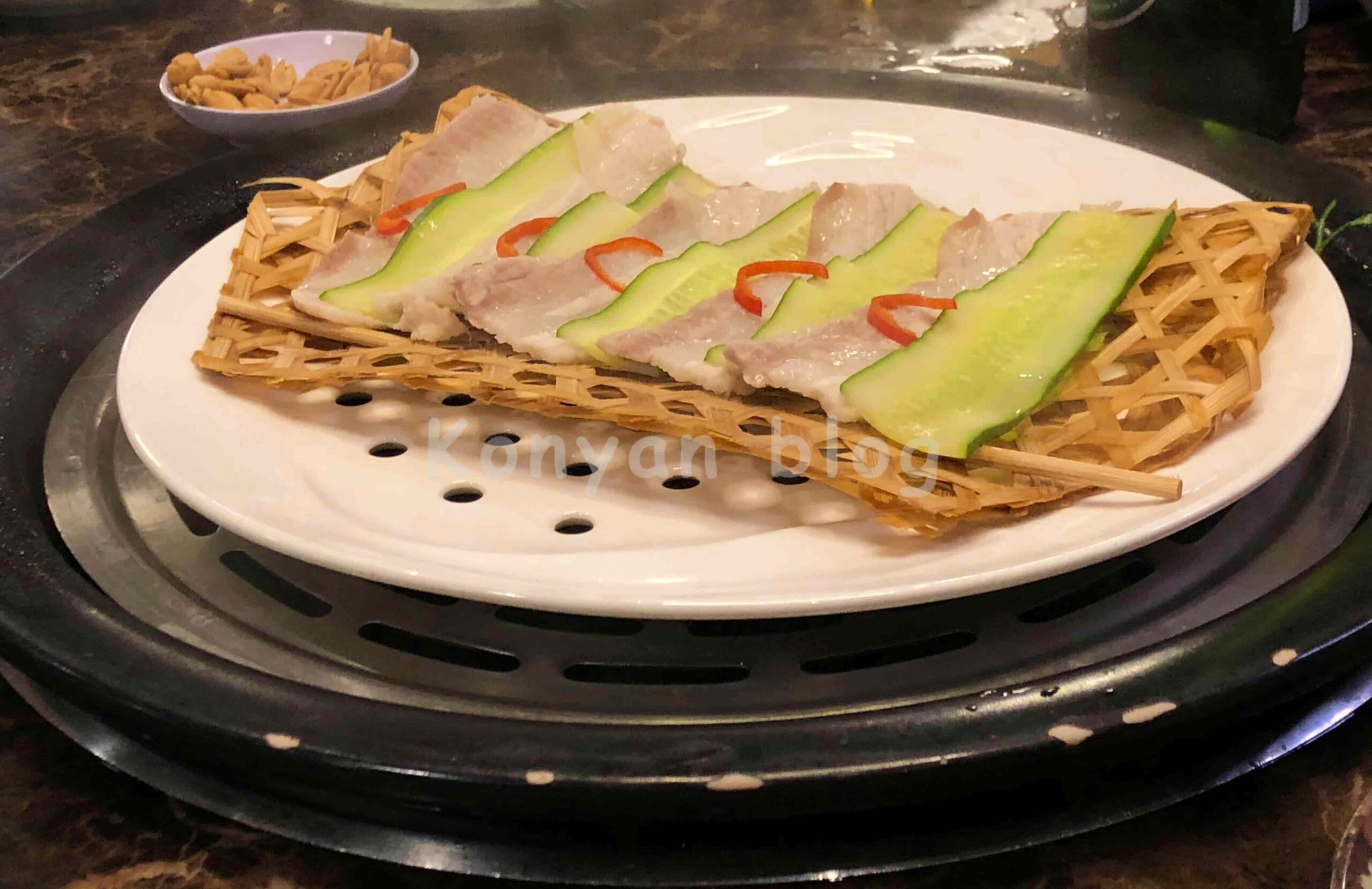 Steam Era Seafood Restaurant 蒸时代海鲜蒸汽火锅　Jalan Imbi 豚肉