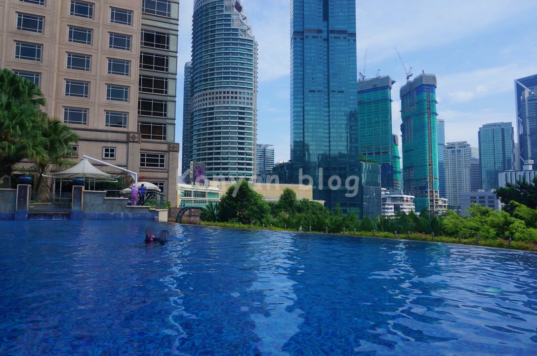 Mandarin Oriental Kuala Lumpur ホテル プール