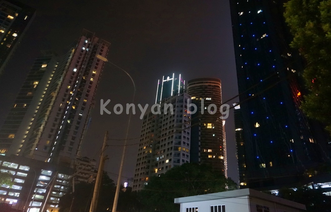 Restoran Studium Negara 駐車場からの夜景