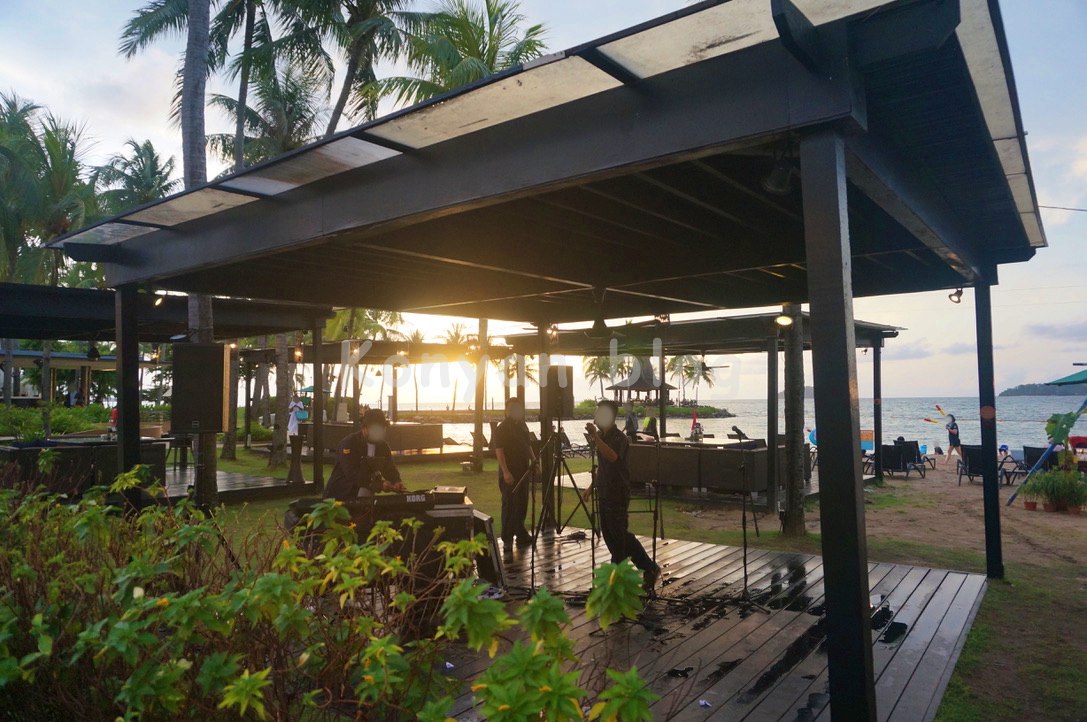 shangri la tanjung aru kota kinabaru borneo lounge bar テント