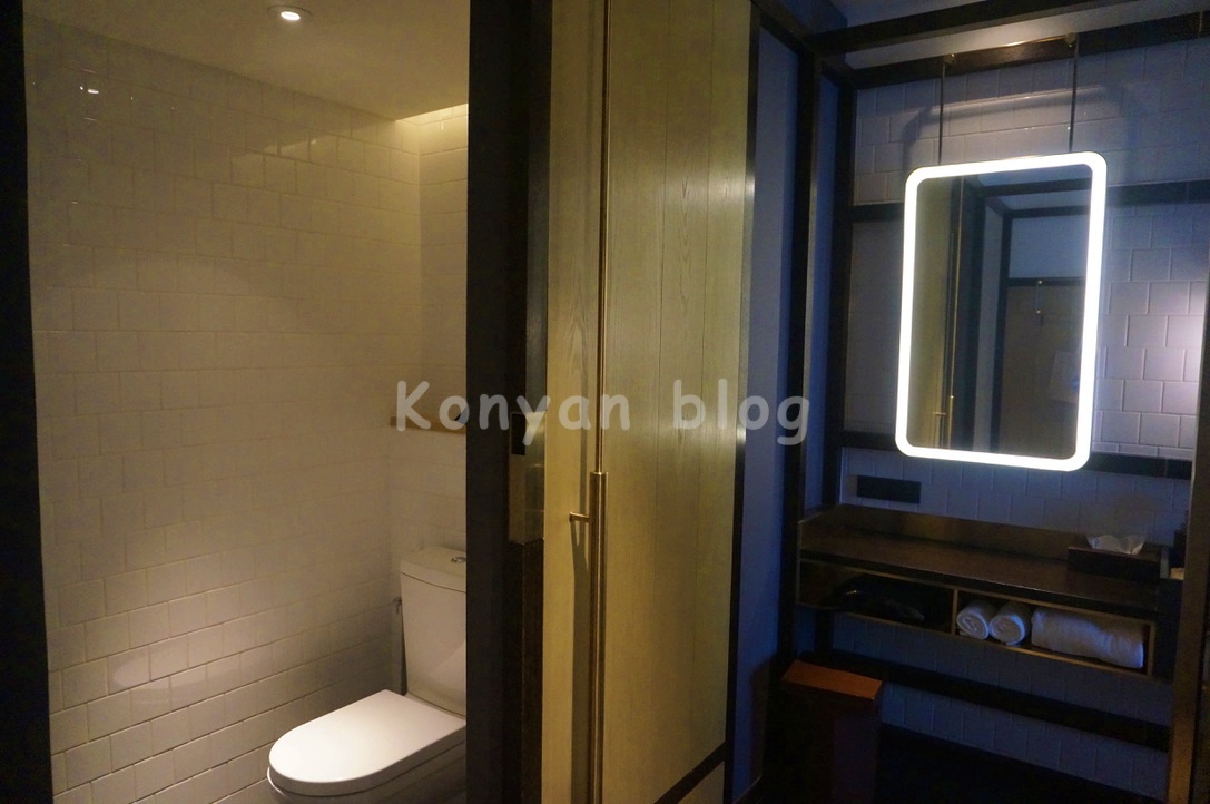 Alila bangsar kuala lumpur room toilet mirror