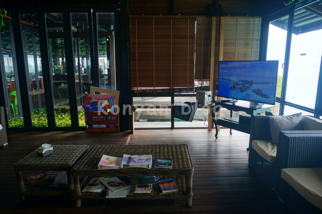 Sipadan Kapalai Dive Resort ロビー 大型テレビ