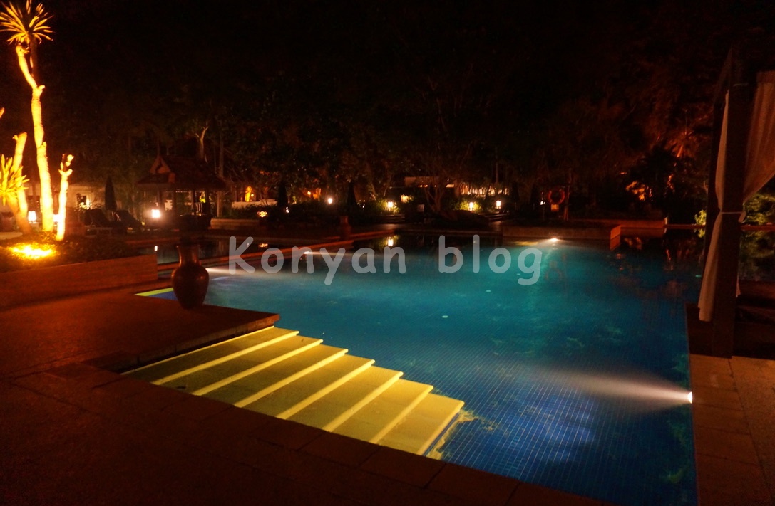Tanjong Jara Resort 夜のプール pool