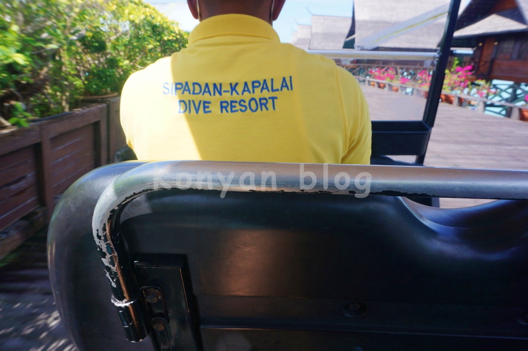 Sipadan Kapalai Dive Resort リゾート内のカート・サービス