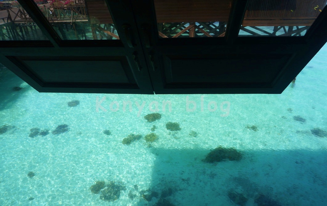 Sipadan Kapalai Dive Resort 部屋の窓下の光景