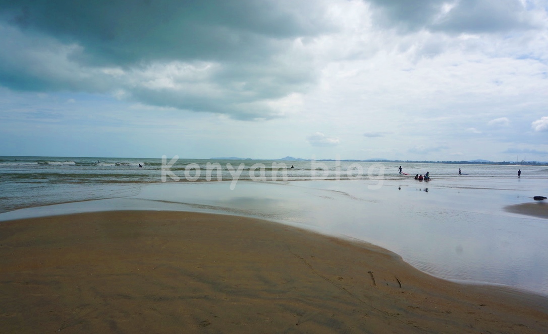 jalan kampung cherating lama beach