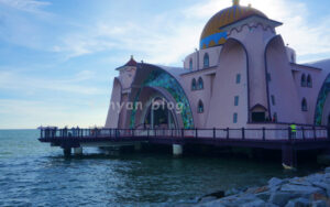 Melaka Straits Mosque Masjid Selat Melaka 海の上のモスク