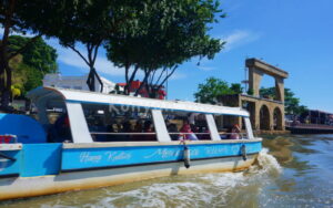 Melaka River Park and Cruise クルーズ